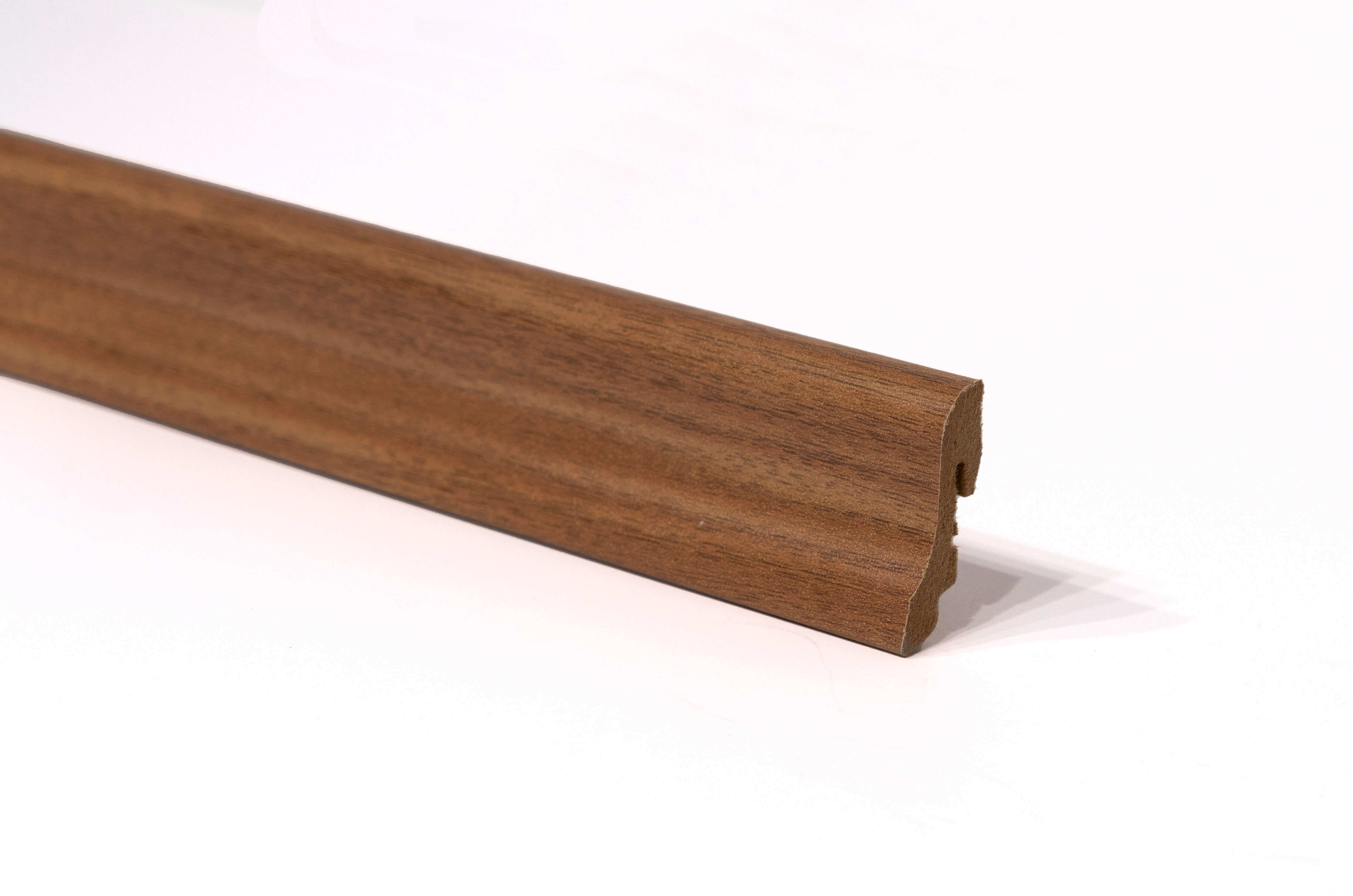 MDF38,5 szegélyléc 2,4M Sessile tölgy 38,5 mm X 18,5mm X 2400mm, 0092